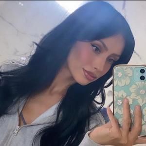 Meet your Posher, Alesa